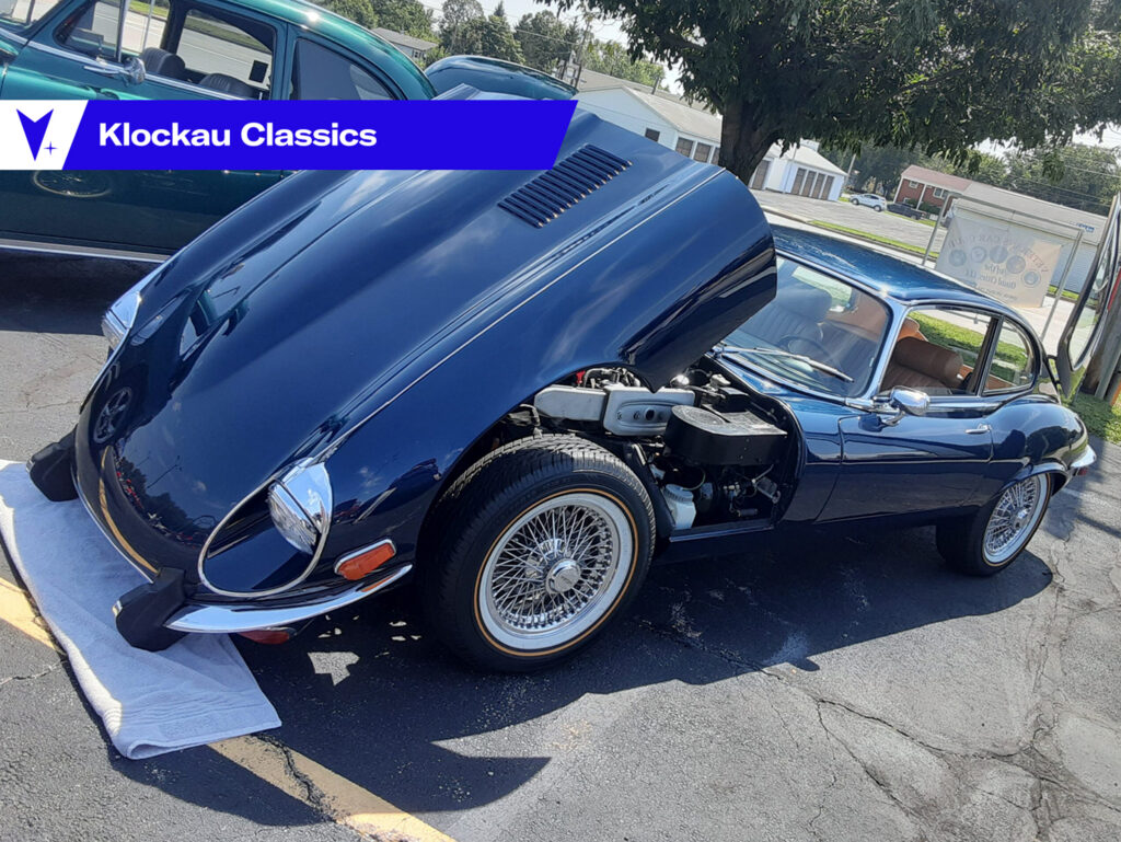 1973 年 Jaguar E-Type 2+2 V-12：湛藍色的經典