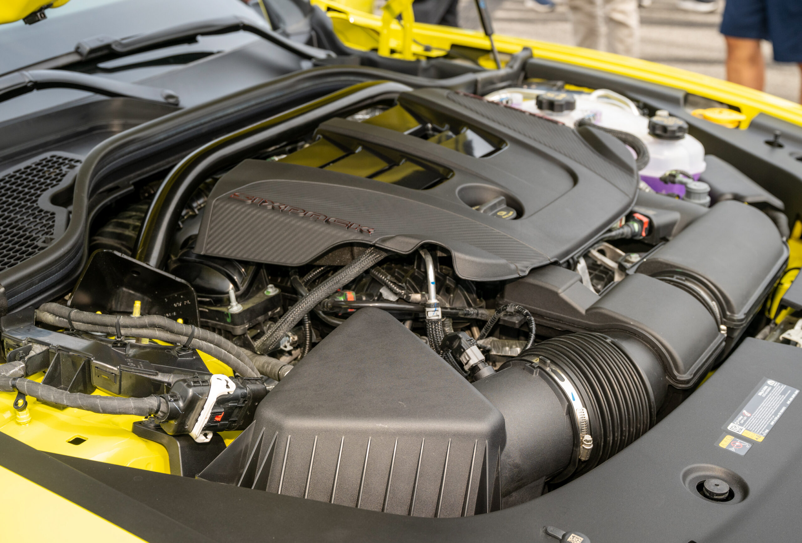 Dodge Charger Super Bee: Performance and Tech Behind the 600-HP Inline-Six Engine