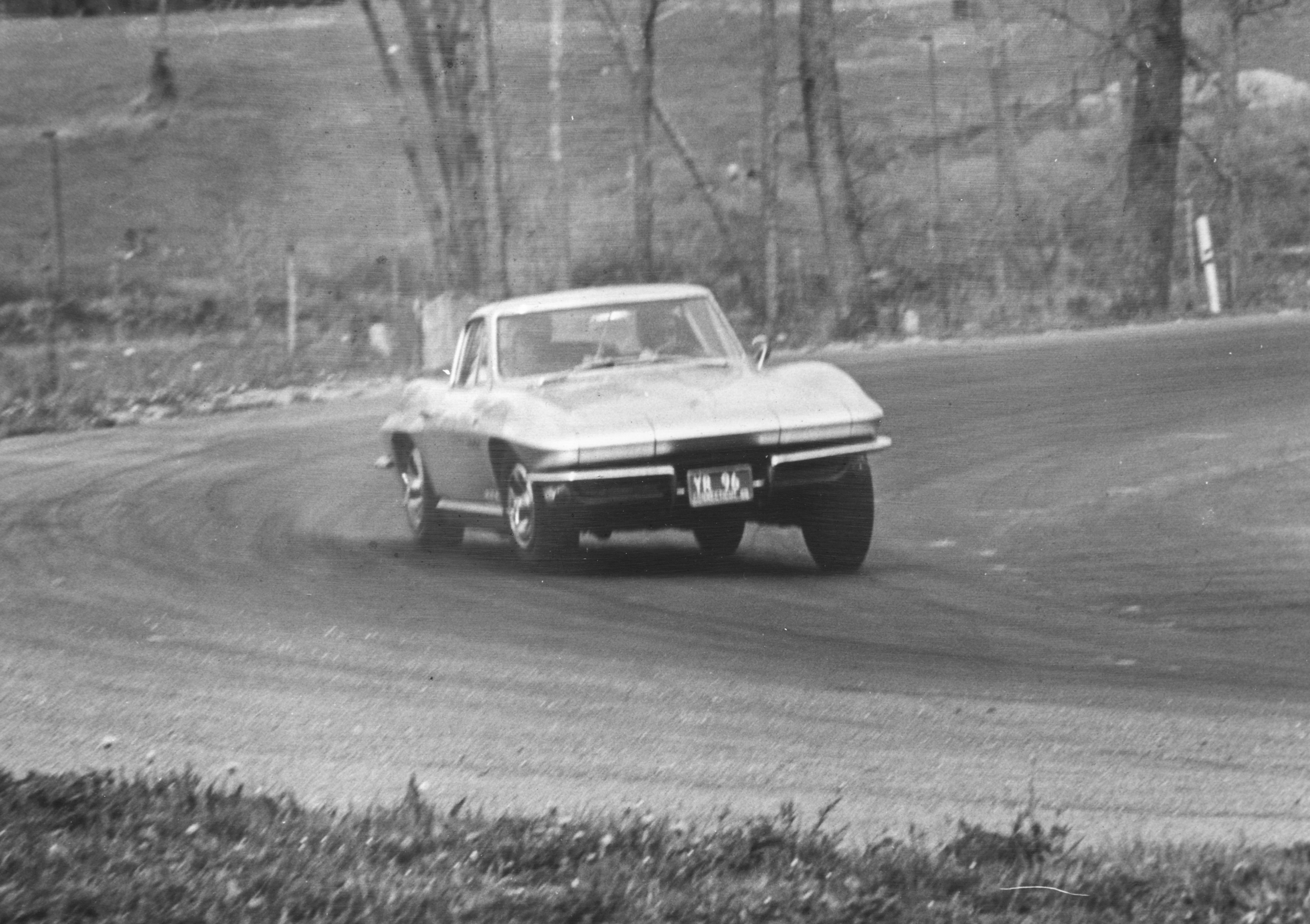 Are Modern Cars Truly Superior? Comparing Reliability and Complexity from Past to Present